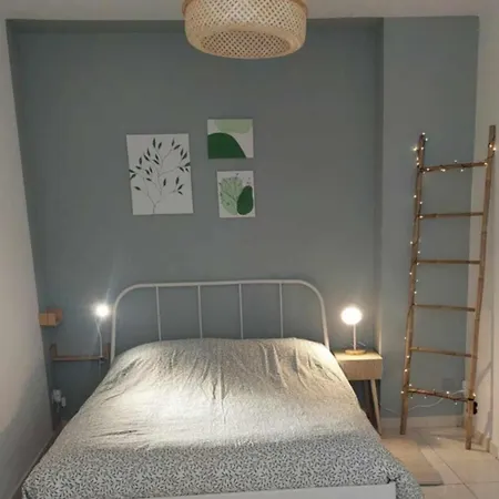 A L'aube Des Bains T3, Pmr, Avec Wifi,terrasse Et Parking *