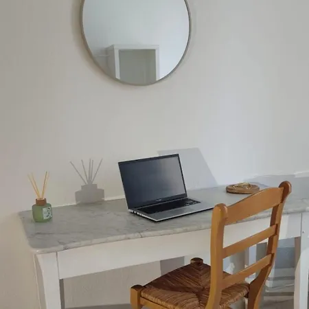 A L'aube Des Bains T3, Pmr, Avec Wifi,terrasse Et Parking