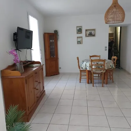 A L'aube Des Bains T3, Pmr, Avec Wifi,terrasse Et Parking * Lamalou-les-Bains