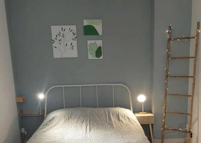 A L'aube Des Bains T3, Pmr, Avec Wifi,terrasse Et Parking *