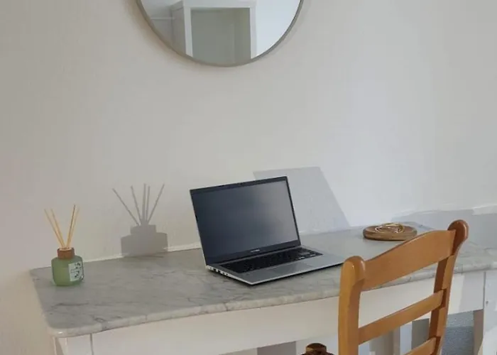 A L'aube Des Bains T3, Pmr, Avec Wifi,terrasse Et Parking